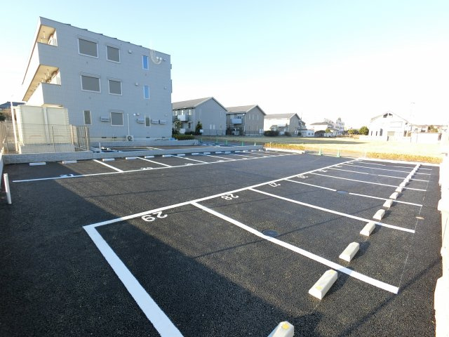 【駐車場】