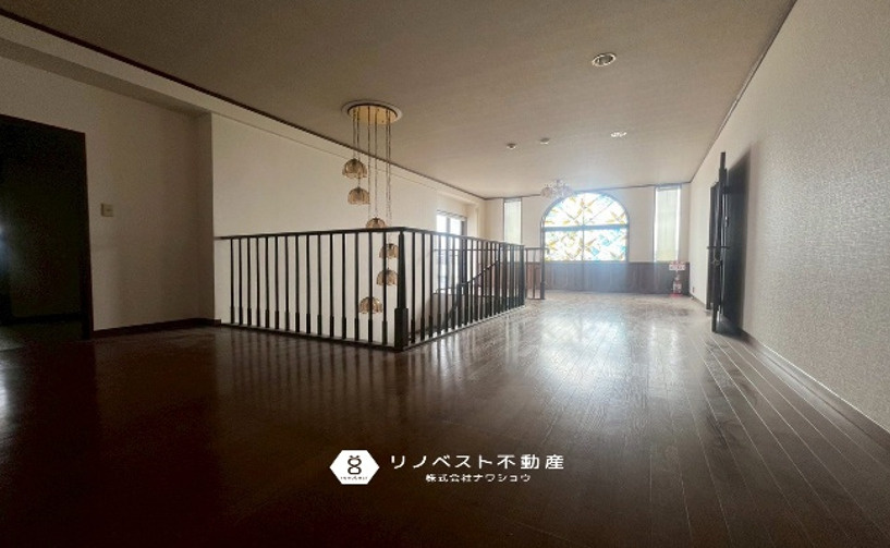 OSSビルディングの玄関