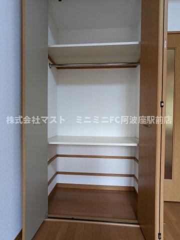 プレサンスセンターコア大阪の収納