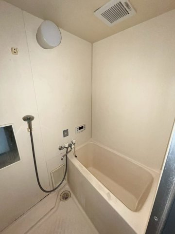 マンションフローラの浴室