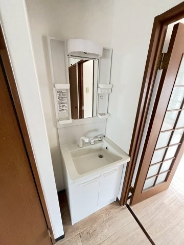マンションフローラの洗面所