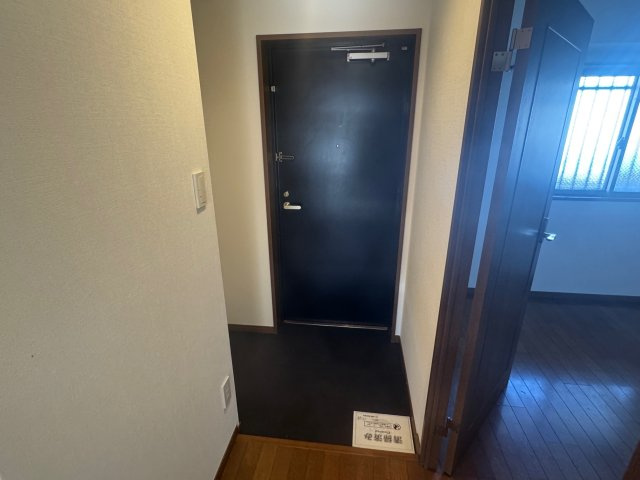 Aurora Court南摂津の玄関