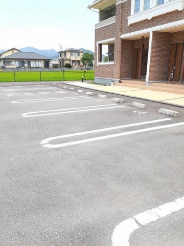 アバンダント・ライフ　Ｅの駐車場
