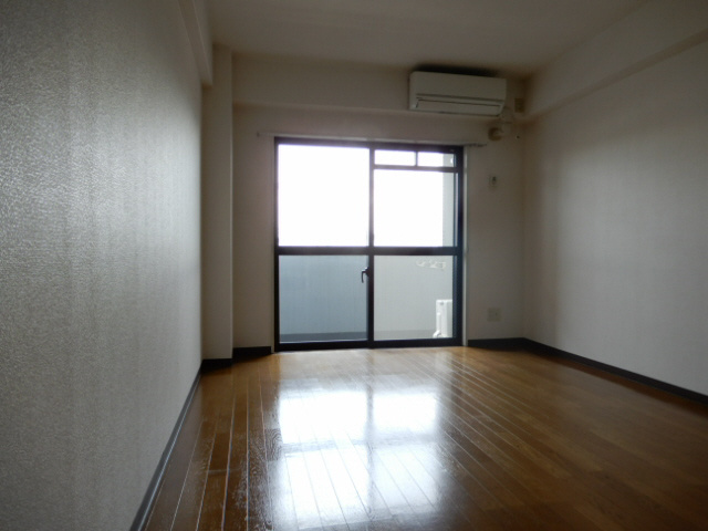 アークコート宮の前の子供部屋