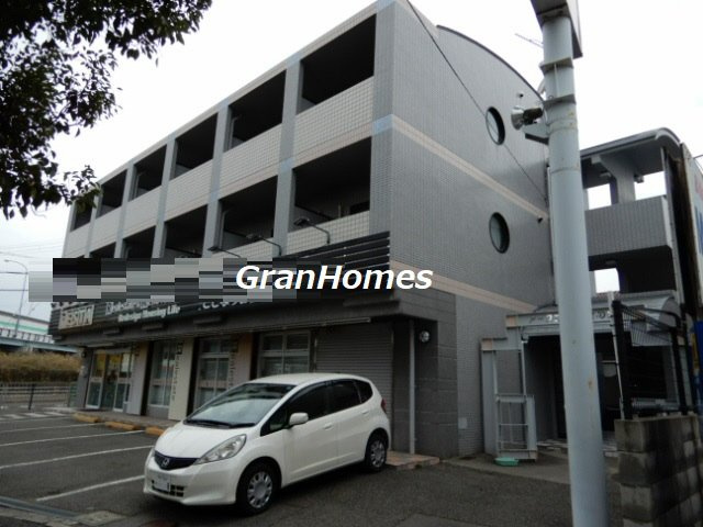 アークコート宮の前の外観
