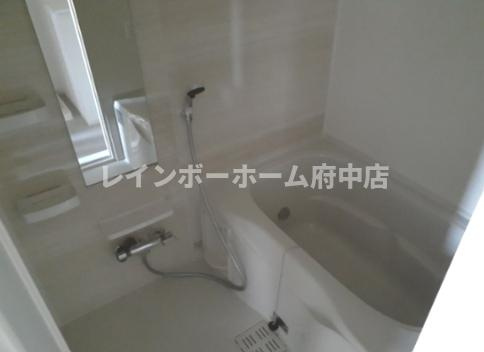 シャイニングの浴室