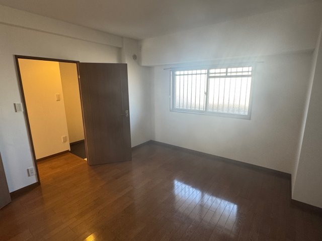 Aurora Court南摂津の寝室