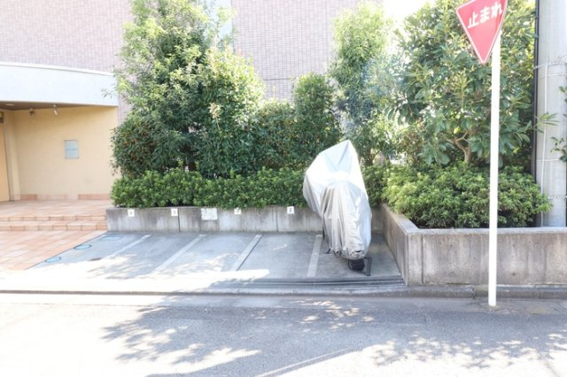 レガート湘南台のその他共用部分|バイク置き場