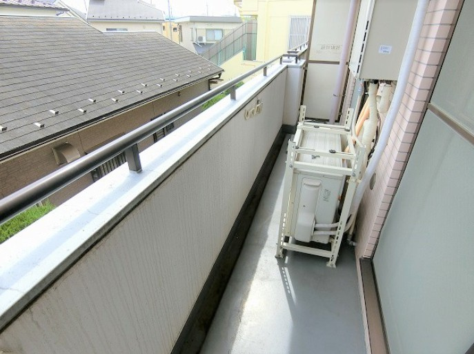 昭島市松原町５丁目の賃貸マンションのバルコニー