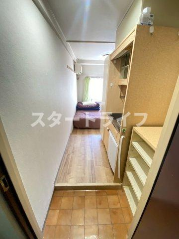 大阪市東淀川区東中島１丁目の賃貸マンションの玄関