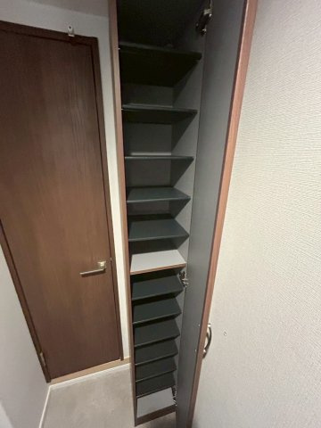 クレヴィスタ阪東橋の収納