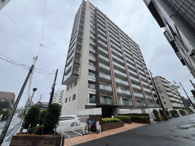 ルネサンス南柏駅前の外観