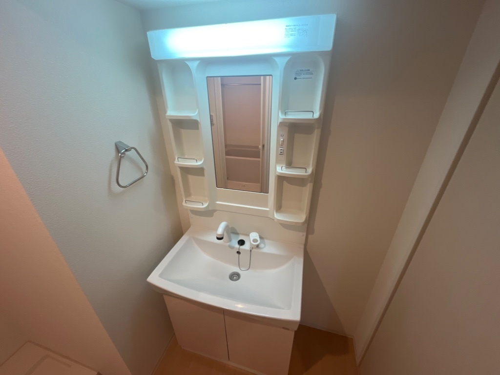 モンクールの洗面所|※同タイプの部屋写真です