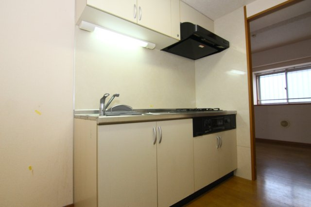 エヴァー高田のキッチン|同間取りの別のお部屋の参考写真となります