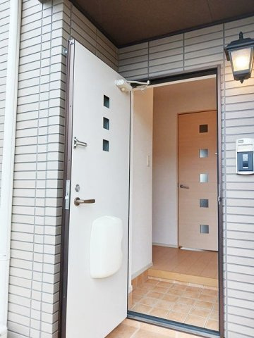 サンシャインナオコの玄関
