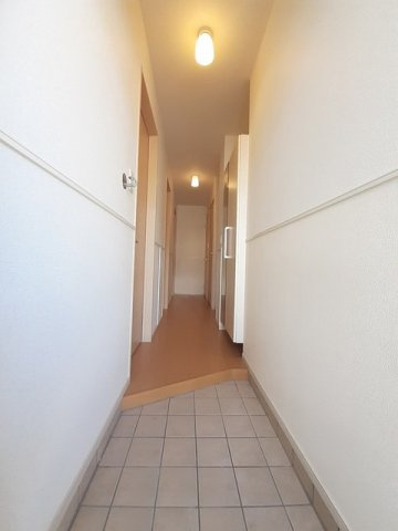 イストワールの玄関