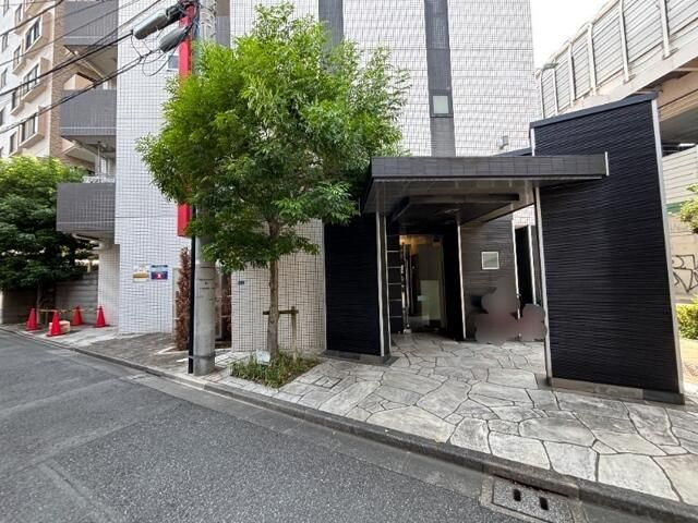 エクシム西巣鴨のエントランス