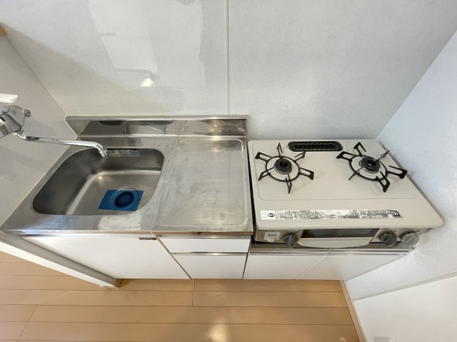 デュプレックス　ラ　カシェットのキッチン