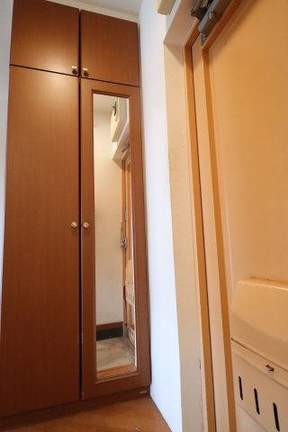 大和ビルの玄関|入居前イメージ