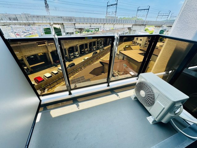 MISTRAL姫路駅前Ⅶ 高尾町のバルコニー