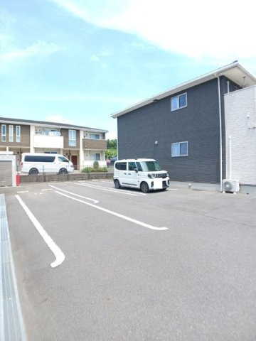 ストーンズ下松ＯＺの駐車場