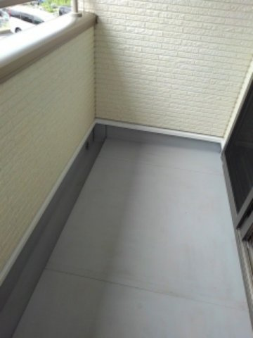 スリーズ　ミニョンのバルコニー