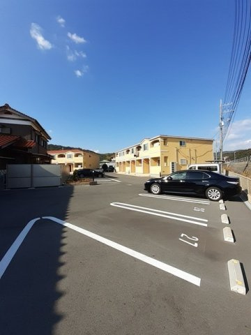リブリージュＢの駐車場