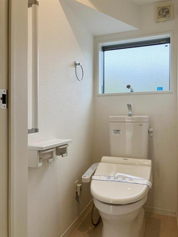下保谷戸建のトイレ|落ち着いたトイレです