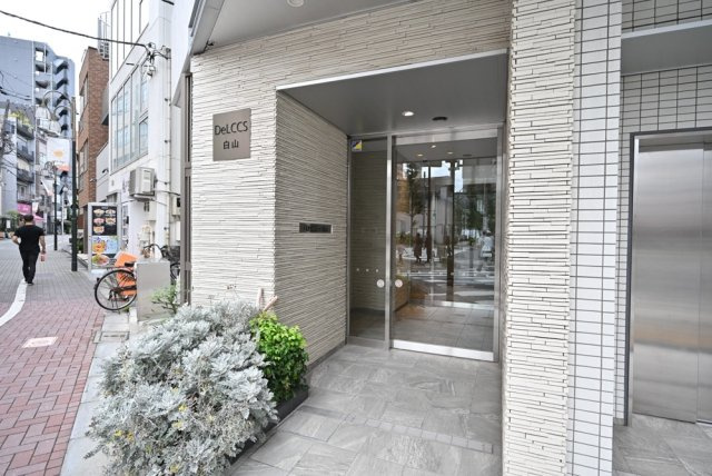ＤｅＬＣＣＳ白山のエントランス|毎日通るエントランスはこのようになっています