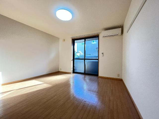 加古川市野口町坂元北４丁目のアパートの内装|洋室