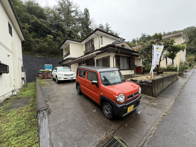 白河市大搦目山Ⅱの駐車場