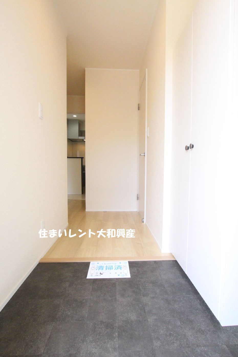 クアトロ　フェリチータの玄関