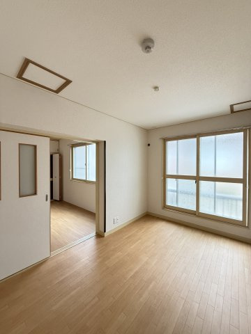 ベルク園田の居間・リビング
