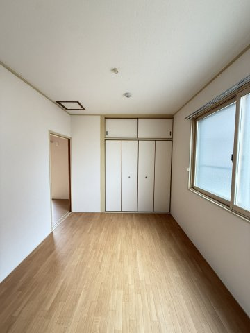 ベルク園田の居間・リビング