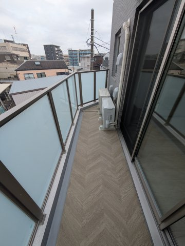 足立区西加平２丁目の賃貸マンションのバルコニー