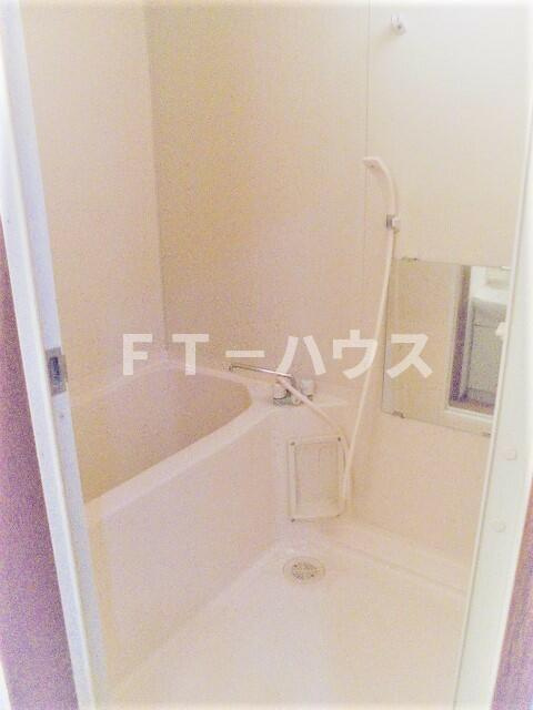Ｙ’Ｓテスタ大久保の浴室