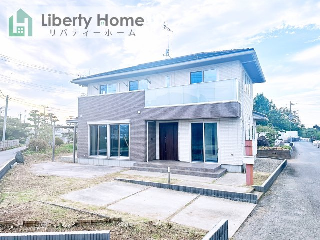 鉾田市常磐　中古戸建の外観|ご予約をいただければ、『平日の空いた時間』『周辺物件まとめて見たい』『1件だけ見たい』ももちろん可能です♪
お気軽にお問合せください♪