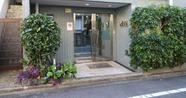 【エントランス】