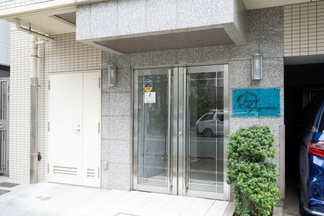 ＱＵＯＲＥ　ＭＹＯＵＧＡＤＡＮＩのエントランス