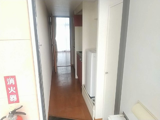 レオパレスヴィーブルⅡの玄関
