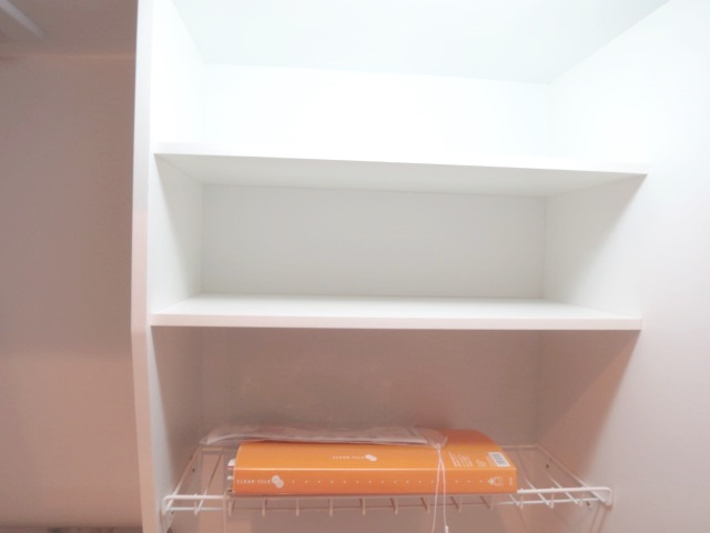 サンフィールド新小岩の収納|キッチンの上部棚です