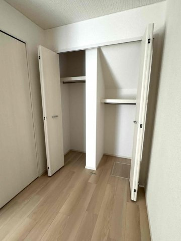 カーサ・ピアッツァ　晴海の収納|こまごまとしたものを収納できそうですね