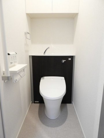 サン　ウォーム　ニチダンのトイレ|落ち着いたトイレです