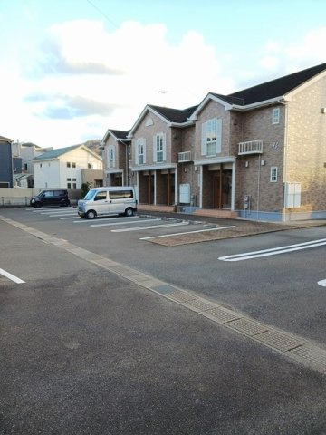 ベルベアーノＢの駐車場|駐車場完備です