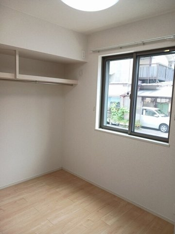 フリシュ　Ⅰの内装|明るい室内です