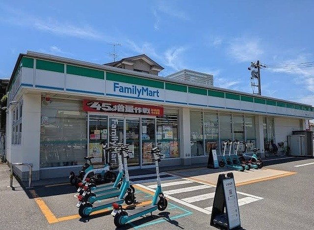 オンフォレスト・吉島の周辺|ファミマ　吉島西2丁目店まで600m