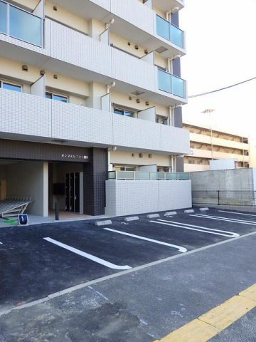 オンフォレスト・吉島の駐車場|駐車場完備です