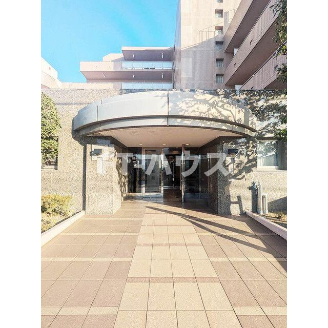 クレセントコート津田沼のエントランス