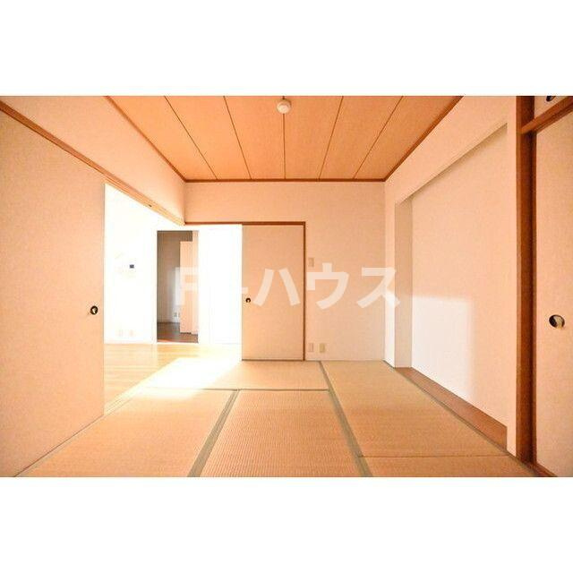 クレセントコート津田沼の寝室
