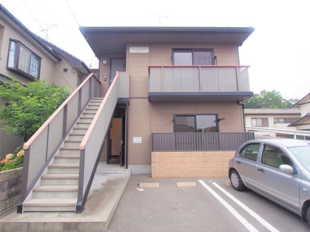シャーメゾン新谷の外観